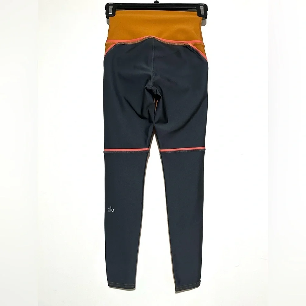 Alo Yoga 7/8 Element Legging in Bronze, Anthracite Strawberry XXS